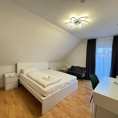 Asiatisches * מרסבורג