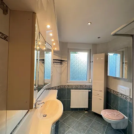 בית כפרי Asiatisches מרסבורג